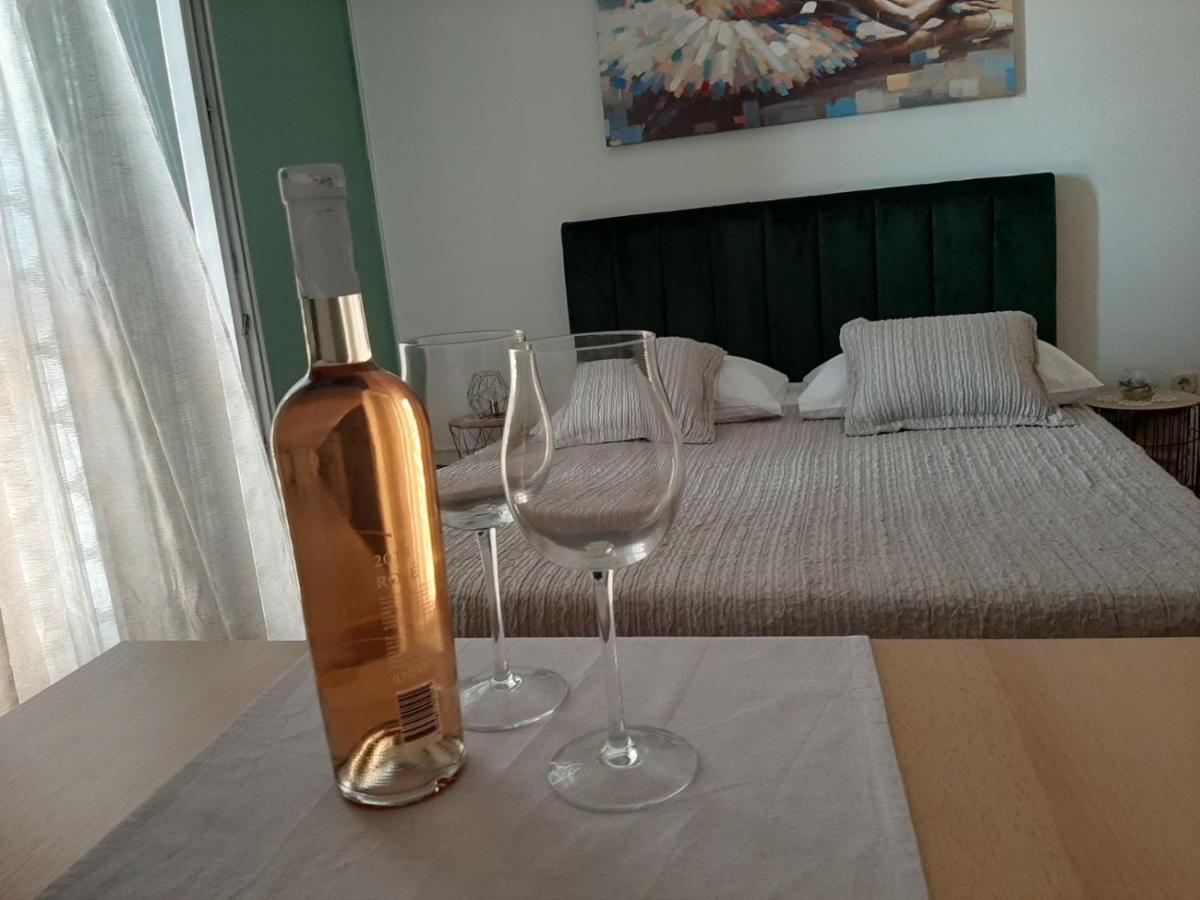 Guest House Zaninovic フヴァル エクステリア 写真