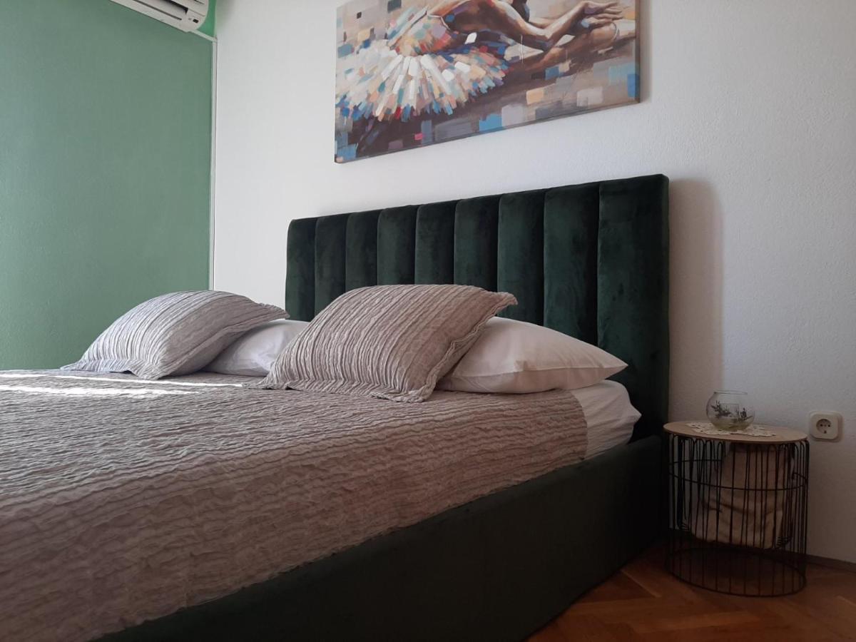 Guest House Zaninovic フヴァル エクステリア 写真
