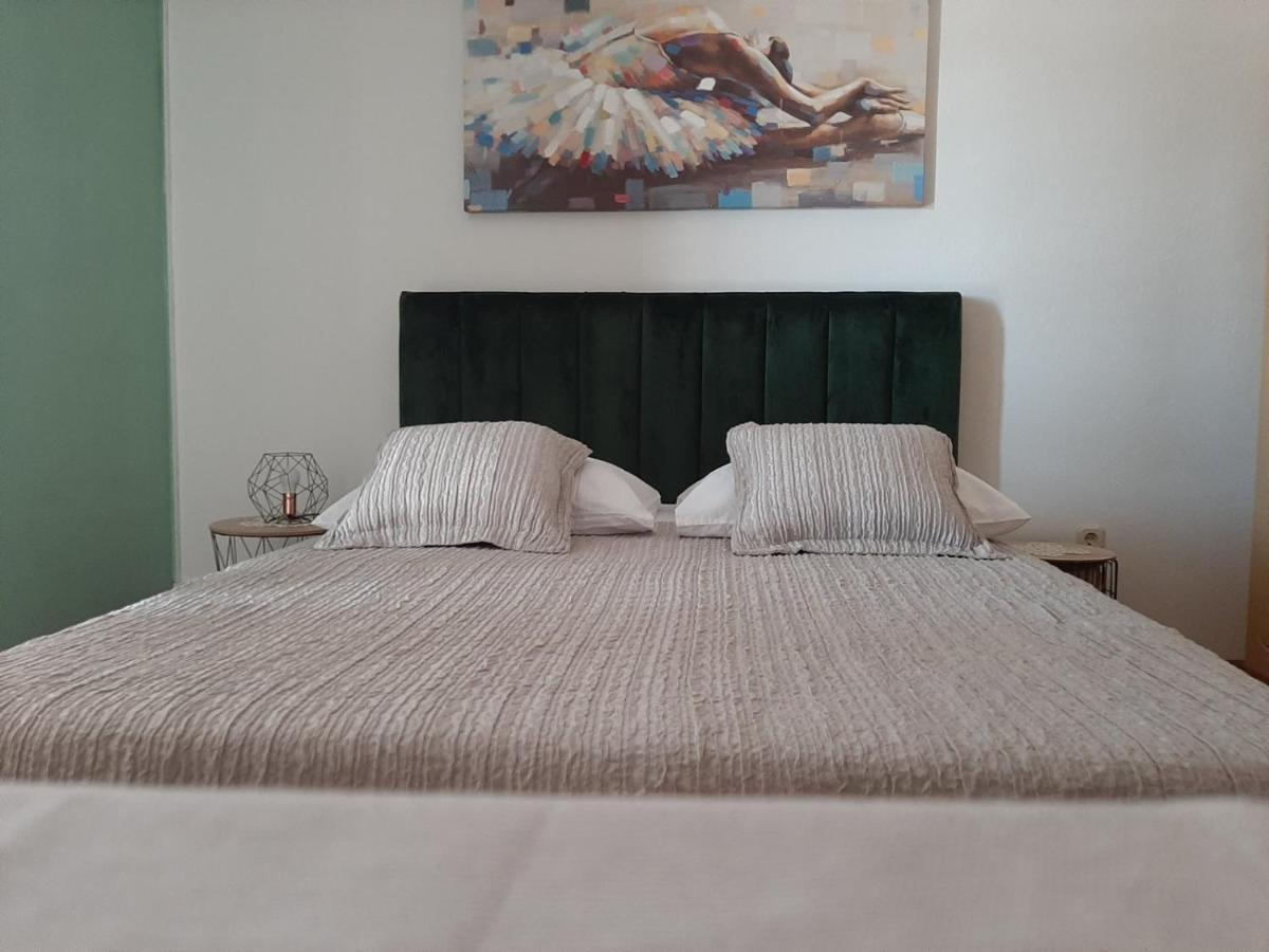 Guest House Zaninovic フヴァル エクステリア 写真
